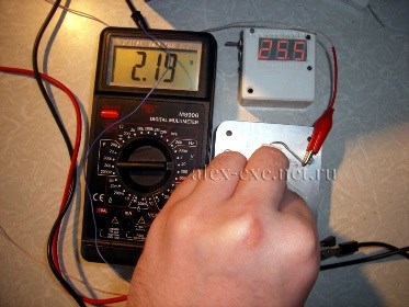 Без нагрузки, перепад температур ~100°С, элемент пельтье TB109-0.6-0.8