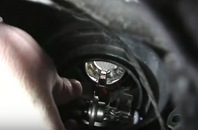 Рено Дастер Замена Ламп Подсветки Номерного Знака Bosch gigalight
