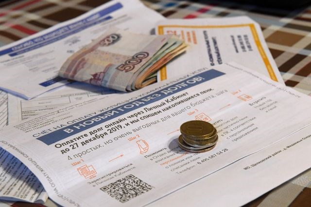 Ребенок у холодильника