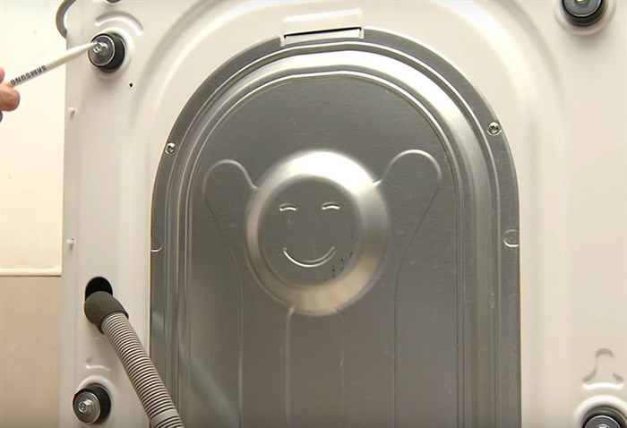Стиральная машина BEKO шумит