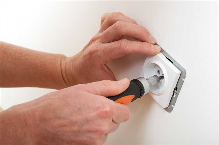 Вилка Тройника Залипла в Розетке Как Вытащить Низкое качество